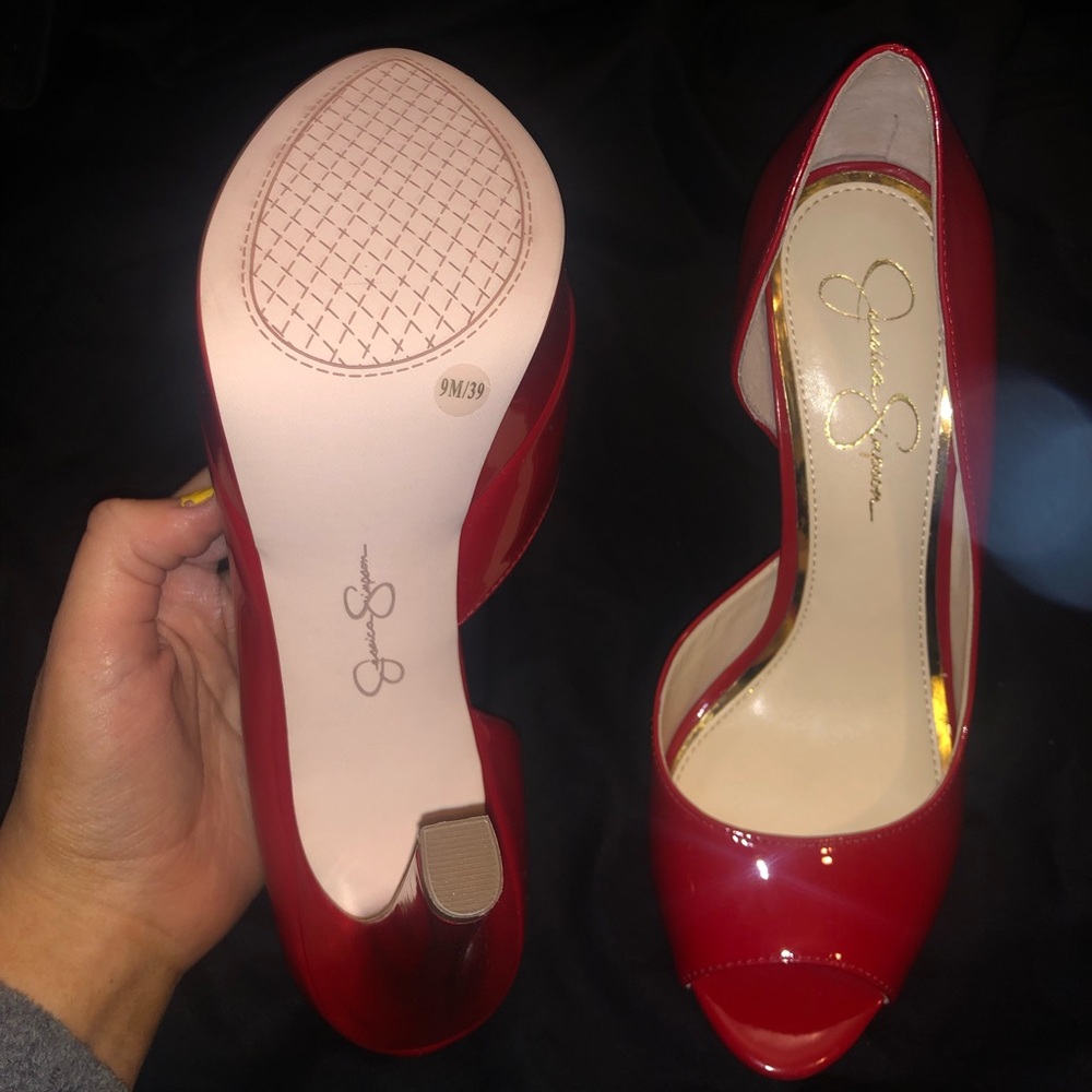 Jessica Simpson 6 in Red Heels
